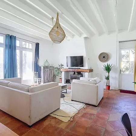 Vakantiehuis Le Relais De Fleyres - Authentique Avec Jardin, Parking Et Wifi