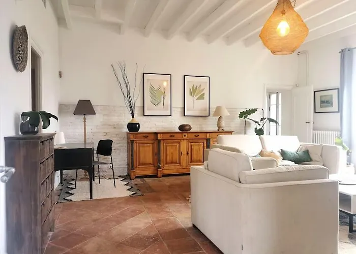 Le Relais De Fleyres - Authentique Avec Jardin, Parking Et Wifi 펜션