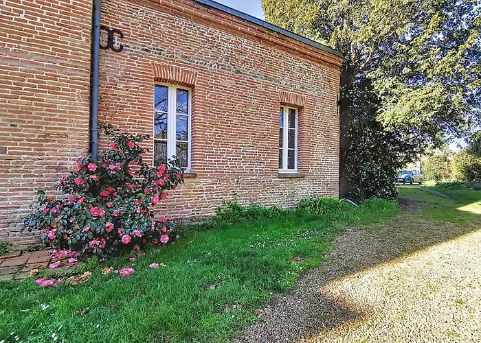 Дом отдыха Le Relais De Fleyres - Authentique Avec Jardin, Parking Et Wifi Тулуза